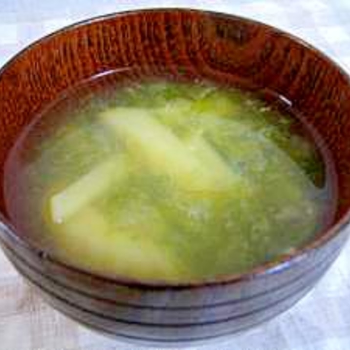 磯の香り 青のり と じゃがいものお味噌汁 レシピ 作り方 By ミルク白うさぎ 楽天レシピ 磯の香り 青のり と じゃがいものお味噌汁 レシピ 作り方 By ミルク白うさぎ 楽天レシピ